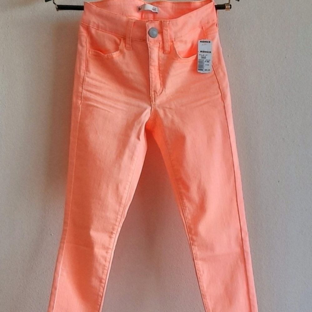 NWT WOMEN'S SIZE 1 SKINNY JEANS